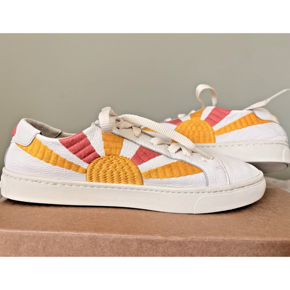 SOLUDOS Good Vibes Rainbow Sun Embroidered Leather Sneakers Low Top 9.5 Festival - Picture 3 of 11